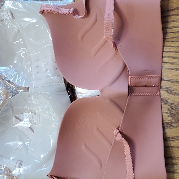 Push up bras - Picture 3 of 3